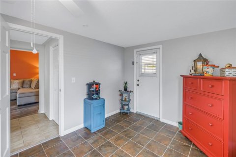 House in Saint Petersburg, Florida 3 bedrooms, 136.47 sq.m. № 1567512 - photo 30