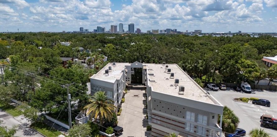 Condominio en Tampa, Florida, 3 dormitorios  № 1803923