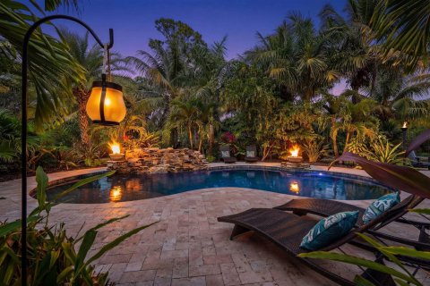 House in Palm City, Florida 3 bedrooms, 336.86 sq.m. № 2173897 - photo 6
