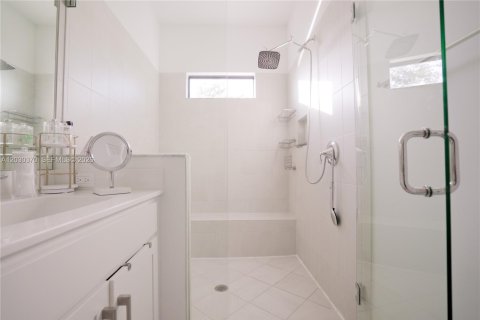 Touwnhouse à louer à Boca Raton, Floride: 3 chambres, 160.54 m2 № 2153664 - photo 15