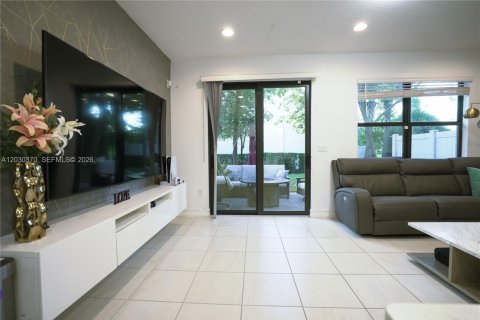 Touwnhouse à louer à Boca Raton, Floride: 3 chambres, 160.54 m2 № 2153664 - photo 2