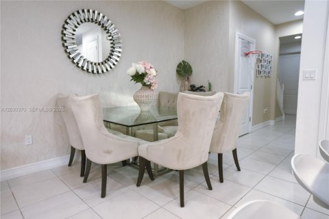 Touwnhouse à louer à Boca Raton, Floride: 3 chambres, 160.54 m2 № 2153664 - photo 7