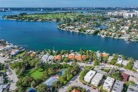 Villa ou maison à louer à Miami Beach, Floride: 2 chambres, 92.9 m2 № 1967735 - photo 18