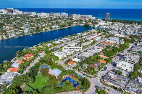 Villa ou maison à louer à Miami Beach, Floride: 2 chambres, 92.9 m2 № 1967735 - photo 19