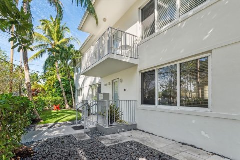 Villa ou maison à louer à Miami Beach, Floride: 2 chambres, 92.9 m2 № 1967735 - photo 14