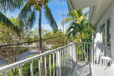 Villa ou maison à louer à Miami Beach, Floride: 2 chambres, 92.9 m2 № 1967735 - photo 16