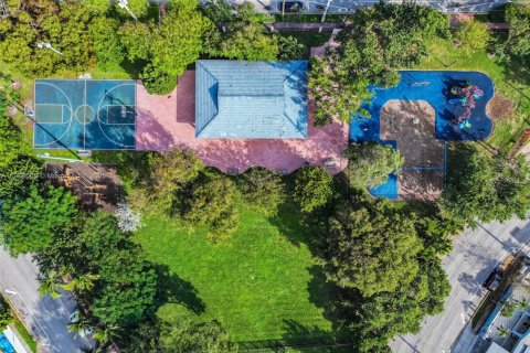 Villa ou maison à louer à Miami Beach, Floride: 2 chambres, 92.9 m2 № 1967735 - photo 24