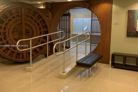 Copropriété à vendre à Miami, Floride: 1 chambre, 57.88 m2 № 1973719 - photo 3