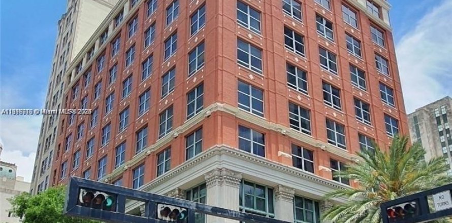 Condo à Miami, Floride, 1 chambre  № 1973719