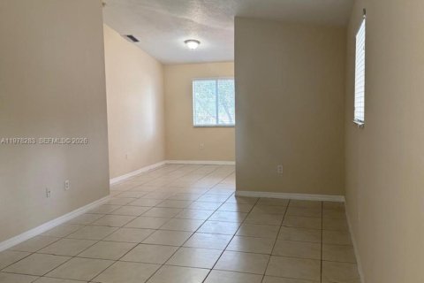 Condo in Homestead, Florida, 3 bedrooms  № 2041900 - photo 3