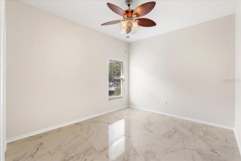 House in Kissimmee, Florida 4 bedrooms, 227.8 sq.m. № 2166349 - photo 25