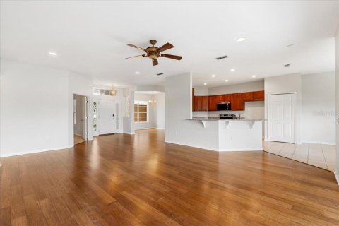 House in Kissimmee, Florida 4 bedrooms, 227.8 sq.m. № 2166349 - photo 12