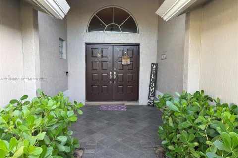 Casa en venta en Pembroke Pines, Florida, 5 dormitorios, 243.59 m2 № 2421216 - foto 8