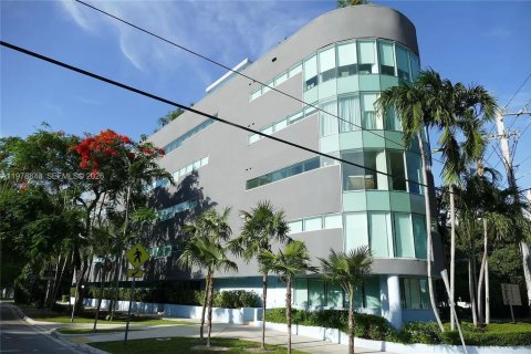 Condo in Miami, Florida, 1 bedroom  № 2243197
