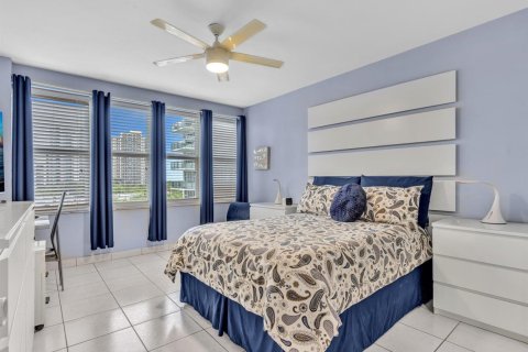 Condominio en venta en Fort Lauderdale, Florida, 2 dormitorios, 104.05 m2 № 2431354 - foto 7