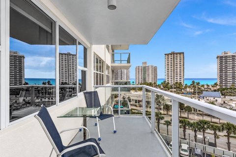Condominio en Fort Lauderdale, Florida, 2 dormitorios  № 2431354