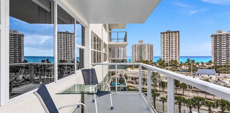 Condominio en Fort Lauderdale, Florida, 2 dormitorios № 2431354