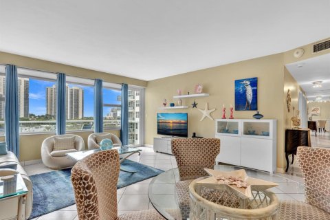 Condominio en venta en Fort Lauderdale, Florida, 2 dormitorios, 104.05 m2 № 2431354 - foto 14