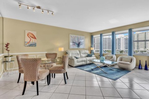 Condominio en venta en Fort Lauderdale, Florida, 2 dormitorios, 104.05 m2 № 2431354 - foto 3