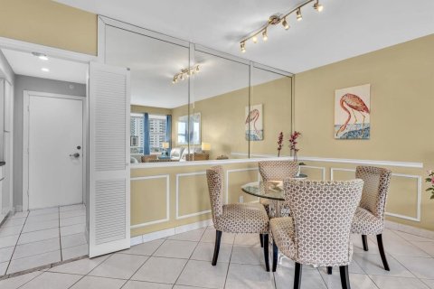 Condominio en venta en Fort Lauderdale, Florida, 2 dormitorios, 104.05 m2 № 2431354 - foto 5