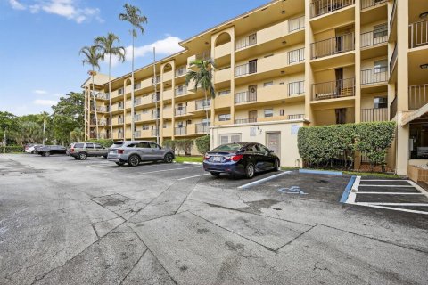 Condominio en venta en Sunrise, Florida, 2 dormitorios, 104.98 m2 № 2179637 - foto 29