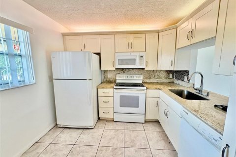 Condominio en venta en Sunrise, Florida, 2 dormitorios, 104.98 m2 № 2179637 - foto 5