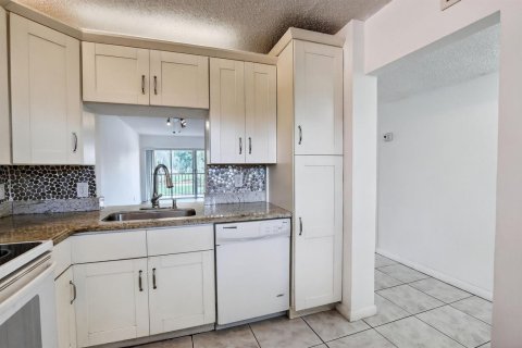 Condominio en venta en Sunrise, Florida, 2 dormitorios, 104.98 m2 № 2179637 - foto 7