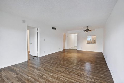 Condominio en venta en Sunrise, Florida, 2 dormitorios, 104.98 m2 № 2179637 - foto 11
