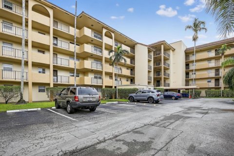 Condominio en venta en Sunrise, Florida, 2 dormitorios, 104.98 m2 № 2179637 - foto 30