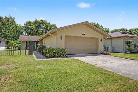 House in Hudson, Florida 2 bedrooms, 125.05 sq.m. № 2298081 - photo 5