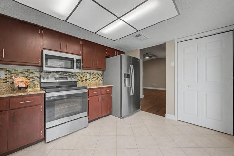House in Hudson, Florida 2 bedrooms, 125.05 sq.m. № 2298081 - photo 17