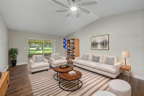 House in Hudson, Florida 2 bedrooms, 125.05 sq.m. № 2298081 - photo 2
