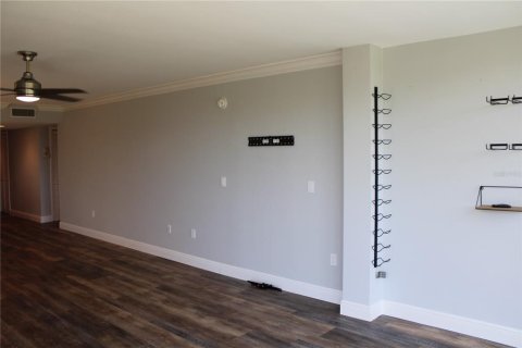 Condominio en alquiler en Bradenton, Florida, 2 dormitorios, 129.69 m2 № 1803097 - foto 13