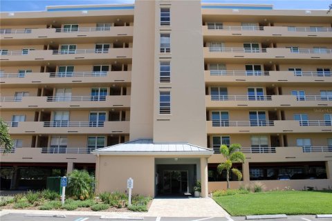 Condominio en alquiler en Bradenton, Florida, 2 dormitorios, 129.69 m2 № 1803097 - foto 2