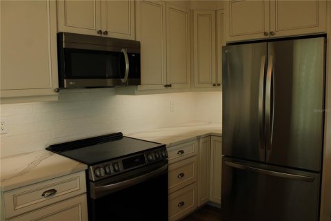 Condominio en alquiler en Bradenton, Florida, 2 dormitorios, 129.69 m2 № 1803097 - foto 5