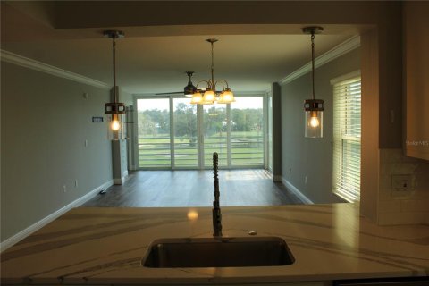 Condominio en alquiler en Bradenton, Florida, 2 dormitorios, 129.69 m2 № 1803097 - foto 8