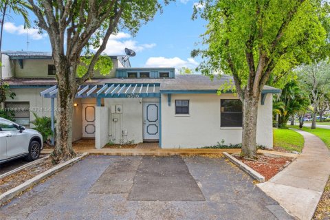 Touwnhouse à Miramar, Floride 3 chambres, 113.34 m2 № 2063436