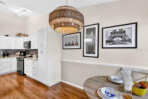 Villa ou maison à vendre à Sarasota, Floride: 2 chambres, 158.68 m2 № 2298142 - photo 9