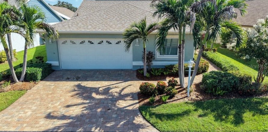 Villa ou maison à Sarasota, Floride 2 chambres, 158.68 m2 № 2298142
