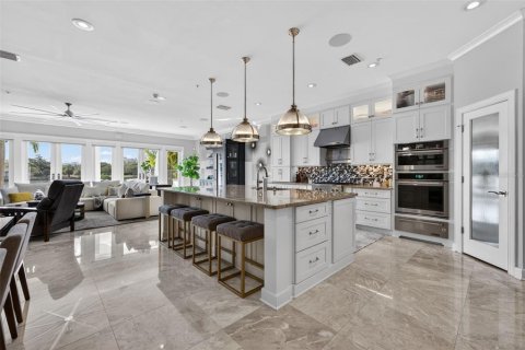 Villa ou maison à vendre à Tampa, Floride: 3 chambres, 282.24 m2 № 2142132 - photo 15