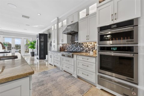Villa ou maison à vendre à Tampa, Floride: 3 chambres, 282.24 m2 № 2142132 - photo 17