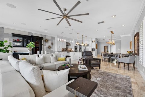 Villa ou maison à vendre à Tampa, Floride: 3 chambres, 282.24 m2 № 2142132 - photo 23