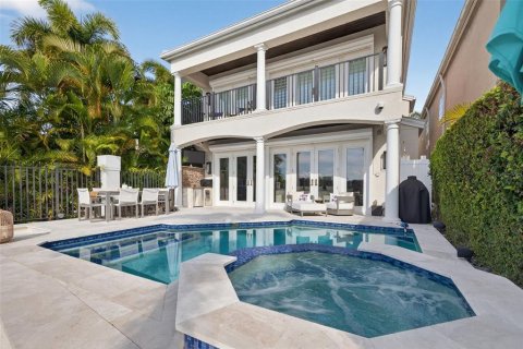 Villa ou maison à vendre à Tampa, Floride: 3 chambres, 282.24 m2 № 2142132 - photo 29