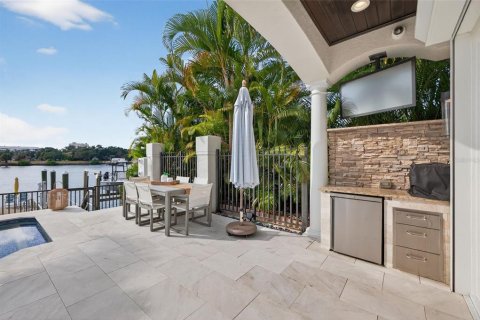 Villa ou maison à vendre à Tampa, Floride: 3 chambres, 282.24 m2 № 2142132 - photo 27