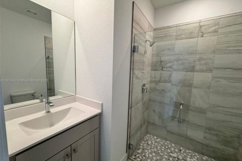 Townhouse in Pembroke Pines, Florida 4 bedrooms, 213.4 sq.m. № 1895432 - photo 7