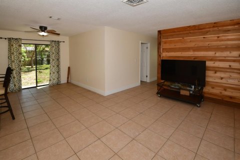 Villa ou maison à vendre à Seminole, Floride: 3 chambres, 102.56 m2 № 1552328 - photo 3