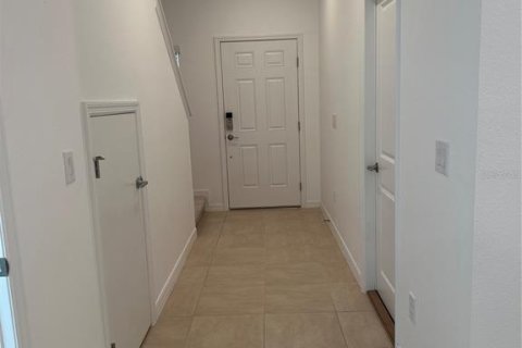 Touwnhouse à louer à Wesley Chapel, Floride: 3 chambres, 127.55 m2 № 2099708 - photo 9