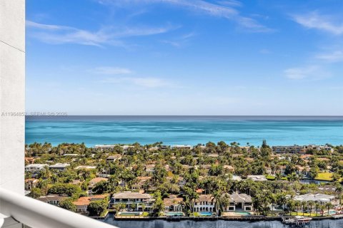 Condo in Aventura, Florida, 3 bedrooms  № 2027832 - photo 21