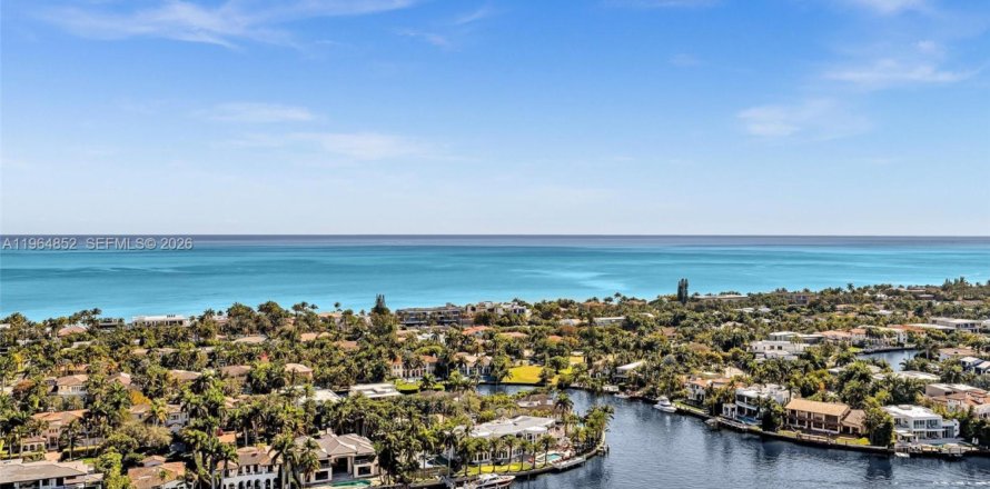 Condo in Aventura, Florida, 3 bedrooms  № 2027832