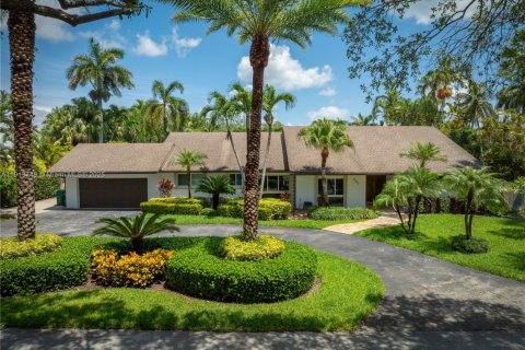 Купить виллу или дом в Пальметто-Бей, Флорида 4 спальни, 298.96м2, № 1969014 - фото 1